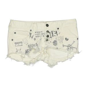 RVCA shorts with skulls